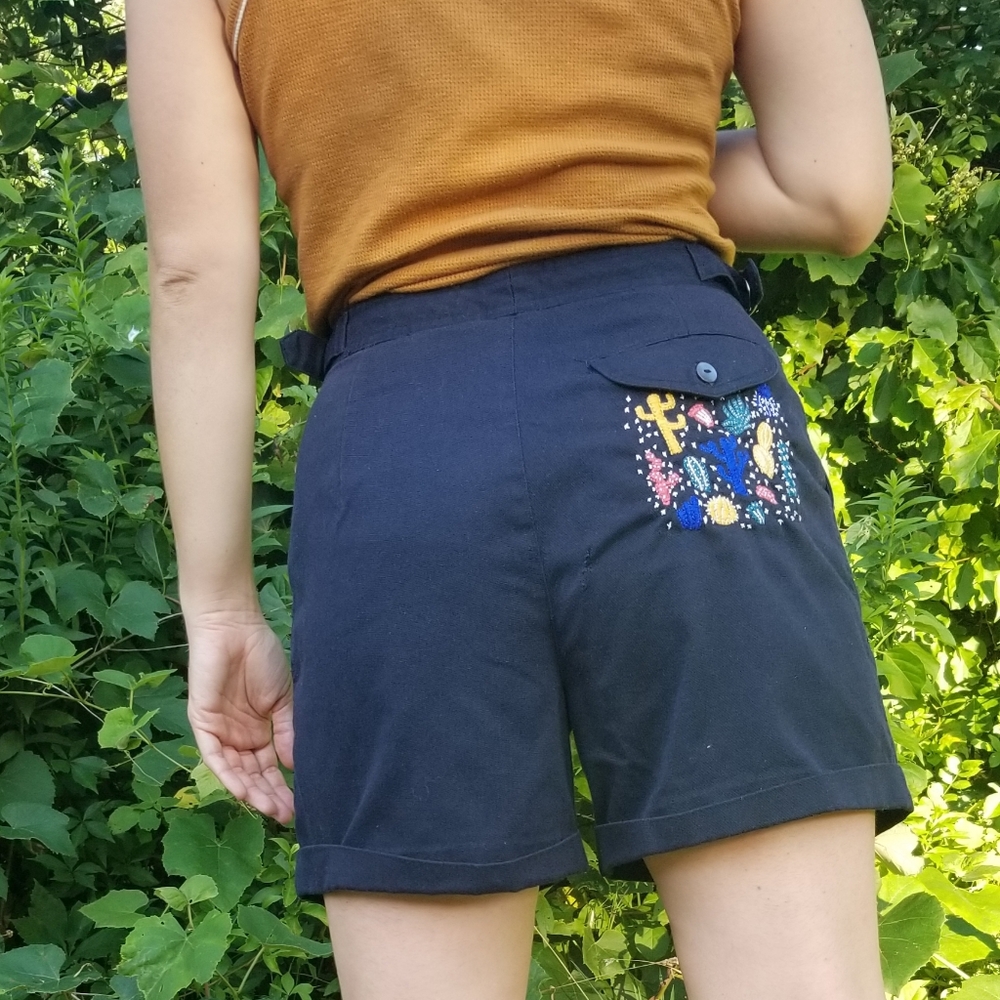 🌵Embroidered Cactus Vintage Shorts🌵
